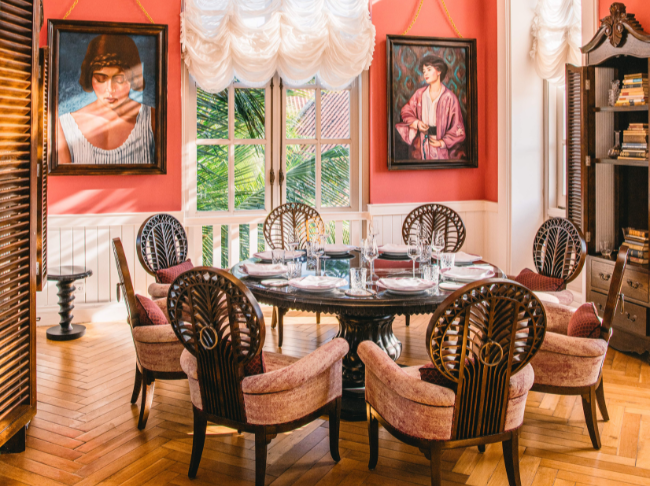 Boudoir - Căn Phòng Của Những Quý Bà