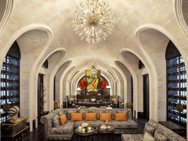 Le Sous - Hầm Rượu